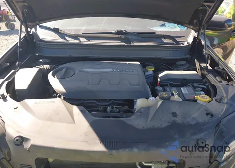 2020 Jeep Cherokee Limited 4X4 from USA, damaged, VIN 1C4PJMDX6LD647879